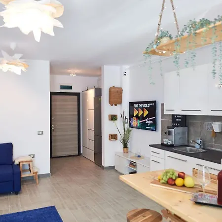 Three Lights By Alz Năvodari